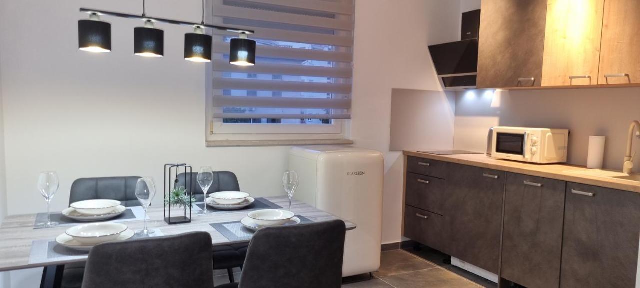 Qr Apartment For Family, Couples, And Friends Stay In Rijeka Eksteriør bilde