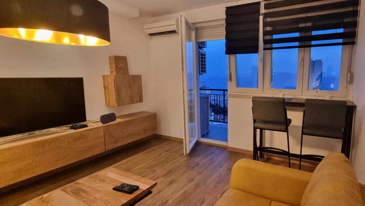 Qr Apartment For Family, Couples, And Friends Stay In Rijeka Eksteriør bilde